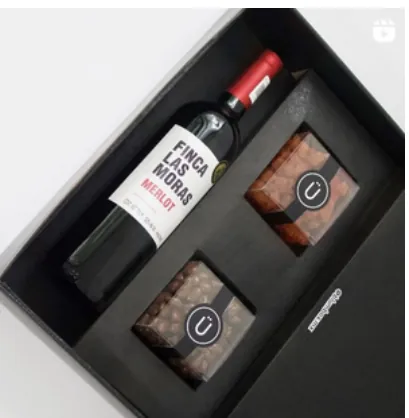 Vino y snacks en caja